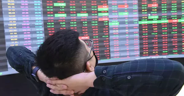 Một cổ phiếu vừa ngắt chuỗi 29 phiên giảm sàn liên tiếp, 1/3 công ty đổi chủ