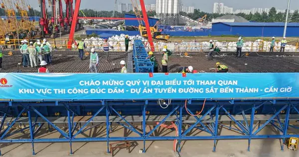 Tỷ phú Phạm Nhật Vượng huy động 10.000 nhân sự, đưa máy đào hầm khổng lồ vào siêu dự án đường sắt 350 km/h