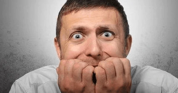 Một cổ phiếu bất ngờ "nằm sàn" 8 phiên liên tiếp, chuyện gì đang xảy ra?