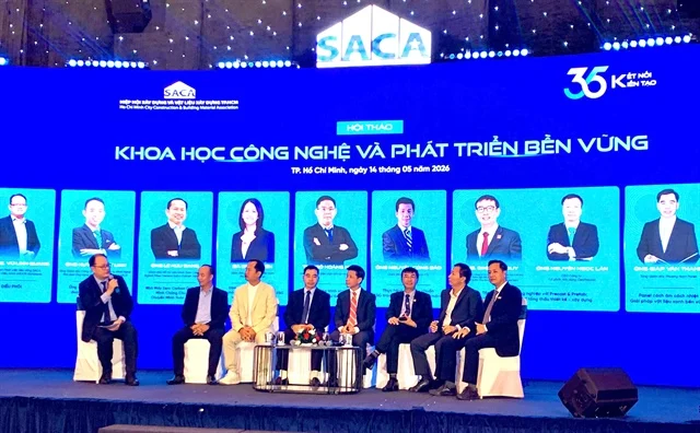 Ngành xi măng khó giảm phát thải nhất, vật liệu xanh panel mắc kẹt rào cản tâm lý