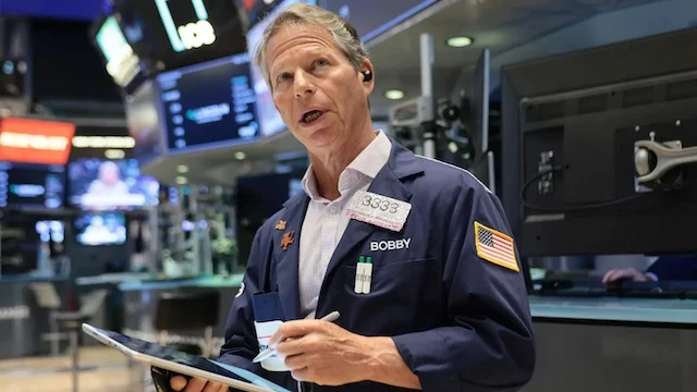 The Dow Jones rose by nearly 650 points.