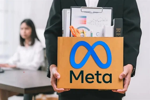 Meta sa thải 8,000 nhân viên vào lúc 4 giờ sáng