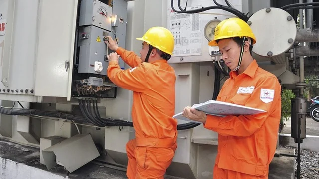 Bộ Công Thương muốn áp dụng sớm khung giờ điện mới trong mùa nắng nóng