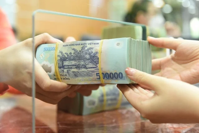 Lo ngại lãi suất huy động neo cao