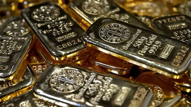 Gold Prices Edge Up Globally