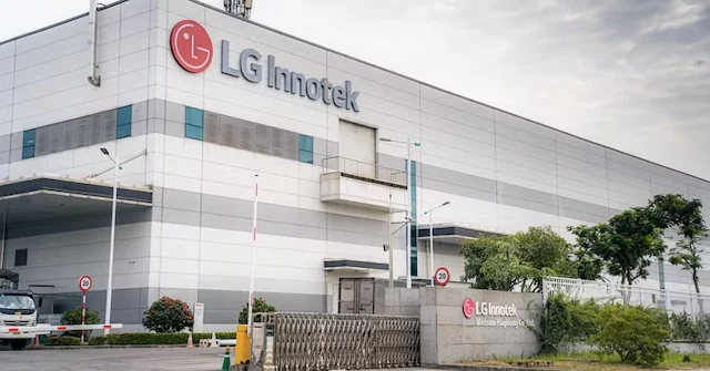 LG Group Establishes First Semiconductor Substrate Manufacturing Plant in Vietnam

Note: The original title is likely a news article about LG Group's plan to build a semiconductor substrate manufacturing plant in Vietnam.