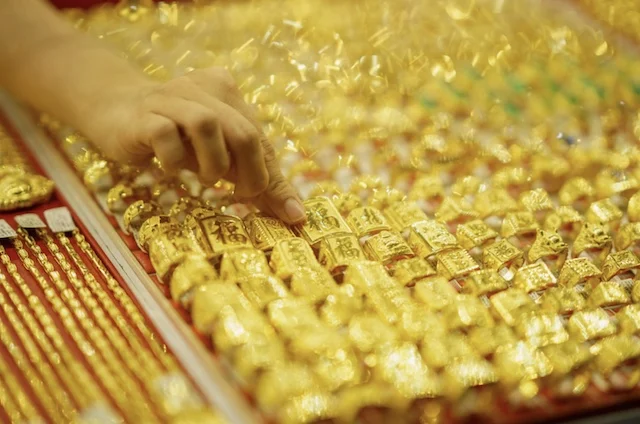 Rare Event Unfolds on Global Financial Market
