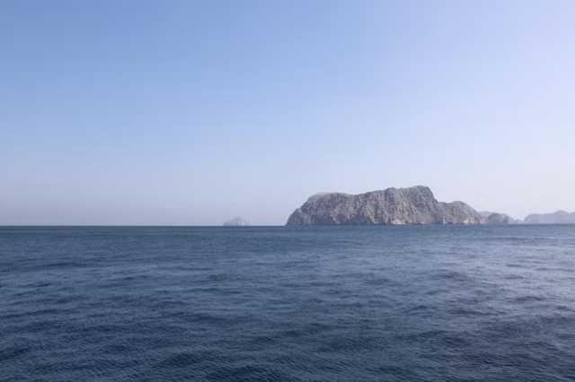 Mỹ khẳng định eo biển Hormuz sẽ miễn phí lưu thông theo thỏa thuận hòa bình mới