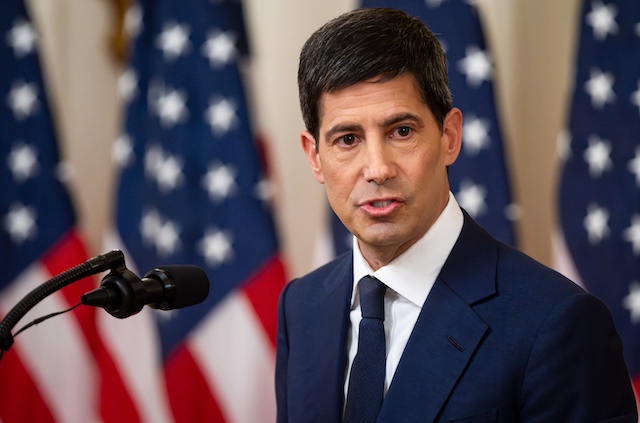 Federal Reserve Signals Interest Rate Hike in First Meeting under Chairman Kevin Warsh