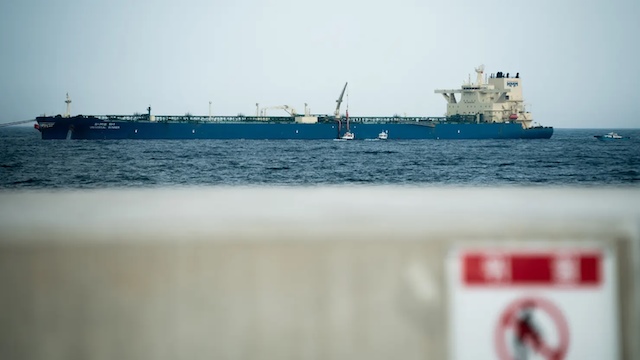 Oil Prices Edge Up