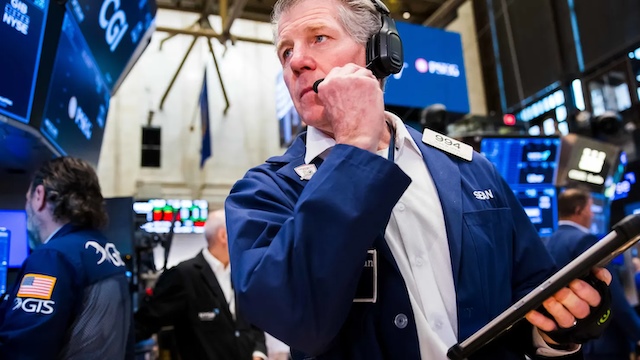 S&P 500 Makes Strong Recovery Thanks to Tech Sector, Eroding Shock from Fed Meeting