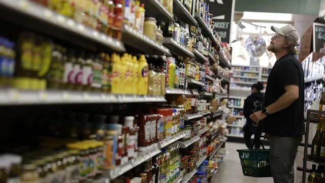 Preferred Inflation Gauge of Fed Reaches Highest Since October 2023