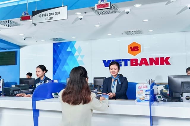 VBB dừng giao dịch sàn UPCoM tại giá 13,700 đồng/cp, chờ chuyển sang niêm yết HOSE