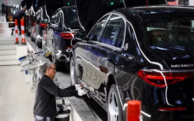 Ngành sản xuất Eurozone tăng trưởng mạnh nhất kể từ đầu năm 2022