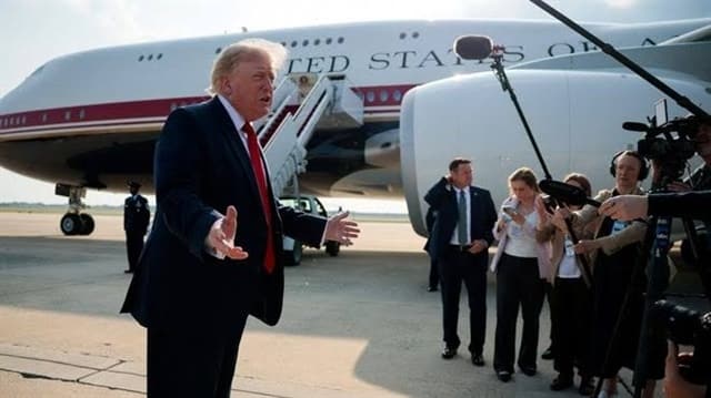 Bị chỉ trích vì kiếm 1.4 tỷ USD từ tiền ảo, ông Trump nói gì?