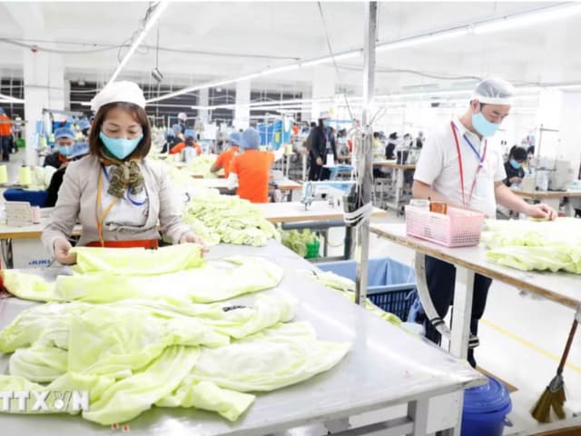 Dệt may Việt Nam duy trì đà tăng trưởng, xuất siêu gần 10 tỷ USD