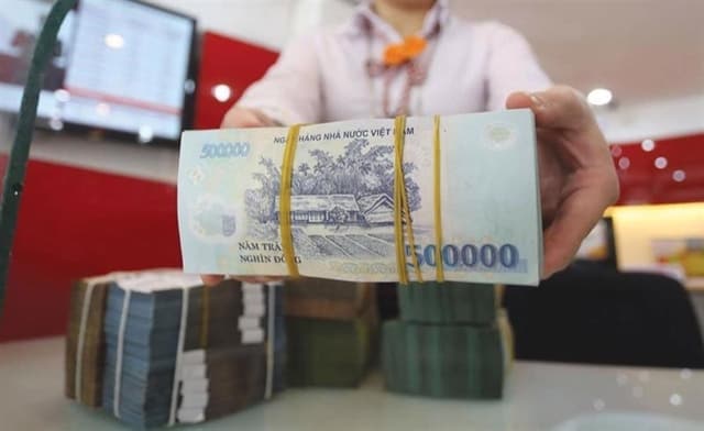 Lãi vay cao, cảnh báo nguy cơ nợ xấu tăng