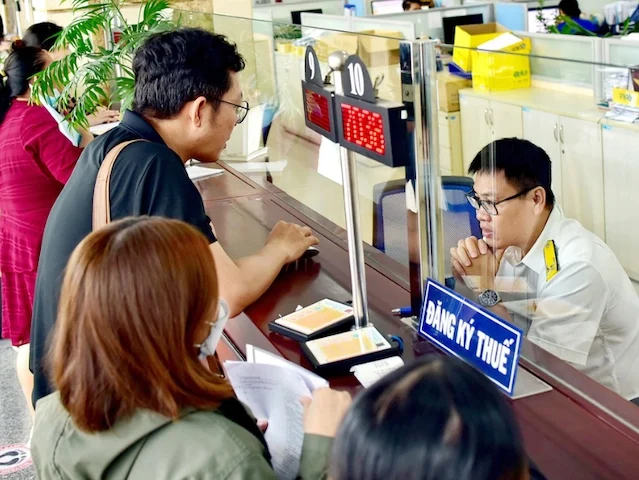 Điểm mới về thuế thu nhập cá nhân: Chi phí khám chữa bệnh, học phí được tính giảm trừ