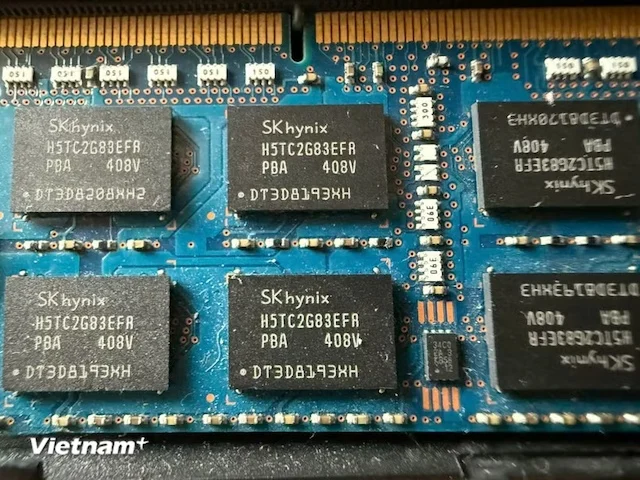 Samsung, SK Hynix ký thỏa thuận cung cấp chip trị giá 950 tỷ USD với Mỹ