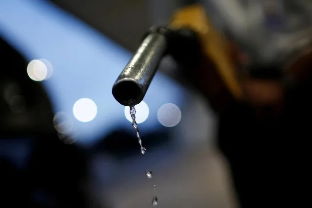 Dầu Brent trở lại trên 90 USD/thùng