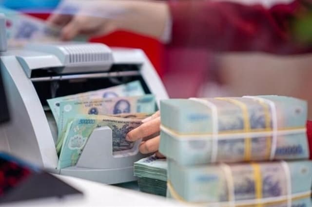 Tổng thu NSNN 7 tháng đạt hơn 1.8 triệu tỷ đồng, bằng 72.5% dự toán năm