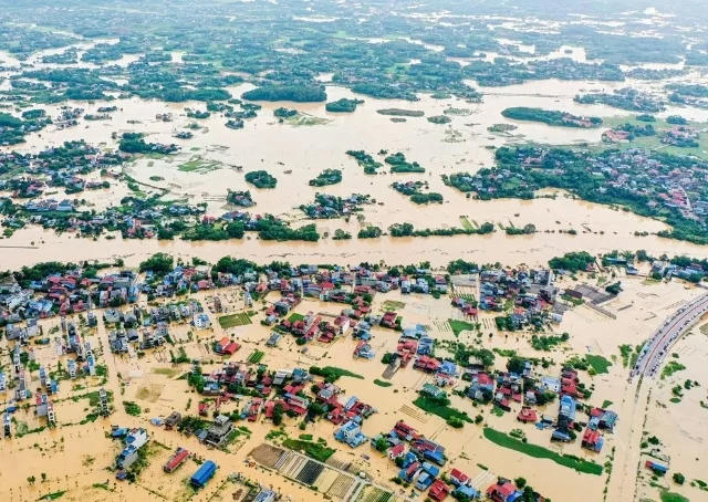 Vì sao “chống bão” luôn thua trong cuộc đua ngàn tỷ USD chống biến đổi khí hậu?