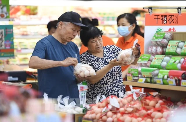 Trung Quốc: Giá tiêu dùng và giá sản xuất cùng giảm tốc trong tháng 7/2026