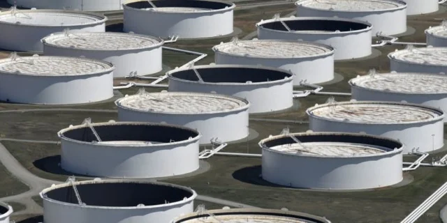Giá dầu Brent vượt 90 USD/thùng khi Iran bác khả năng gia hạn thỏa thuận