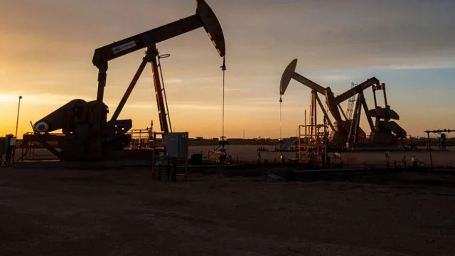 Giá dầu tăng 3 phiên liên tiếp, dầu Brent vượt mốc 91 USD/thùng