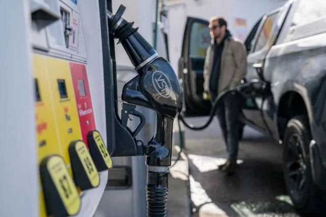 Giá dầu WTI tăng gần 3% sau tuyên bố của Bộ trưởng Tài chính Mỹ