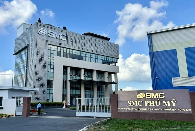 SMC muốn hoán đổi gần 300 tỷ đồng nợ thành cổ phiếu, thoái vốn khỏi SMC Tân Tạo