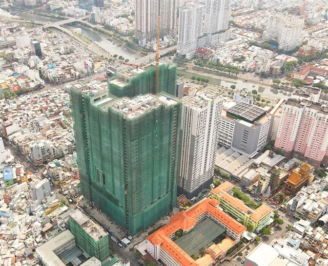 Hàng tồn kho bất động sản vượt 635,000 tỷ đồng