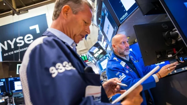 S&P 500 gần như đi ngang sau báo cáo lạm phát PCE