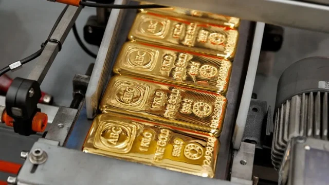 Vàng thế giới giảm 3% sau bài phát biểu của Chủ tịch Fed