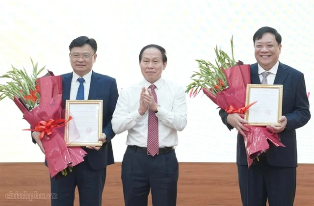 Chủ tịch tỉnh Đồng Tháp và Giám đốc Công an TP Huế được bổ nhiệm làm Phó Tổng Thanh tra Chính phủ