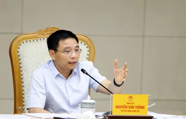 Phó Thủ tướng: Không chờ nữa, tháng 11 Trung tâm Tài chính Quốc tế phải có thương vụ