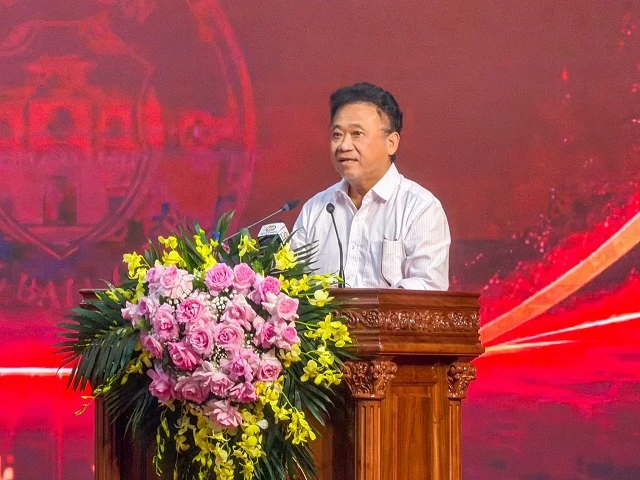 Kinh Bắc lấn sân bóng đá, sở hữu doanh nghiệp quản lý CLB Hưng Yên