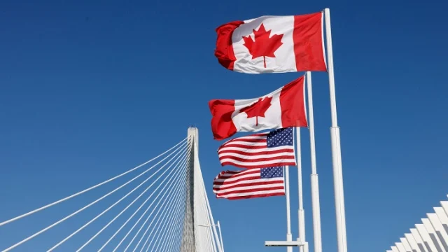 Căng thẳng leo thang, Mỹ cấm nhập sữa, xe máy và phần lớn đồ uống có cồn từ Canada
