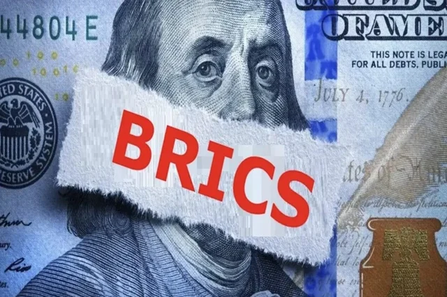 BRICS - Phi đô la hóa có làm rủi ro biến mất?