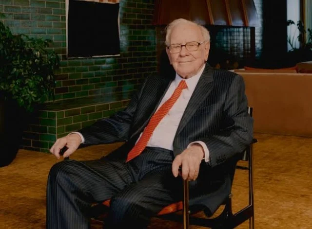 Nóng: Warren Buffett rời ghế Chủ tịch Berkshire Hathaway
