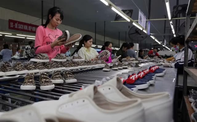 Quan hệ thương mại Việt Nam-EU trước những chuyển động mới