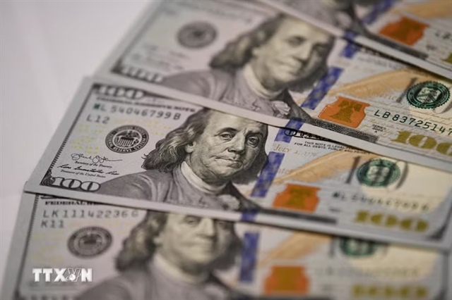 Làn sóng đầu tư vào AI làm gia tăng rủi ro đối với đồng USD
