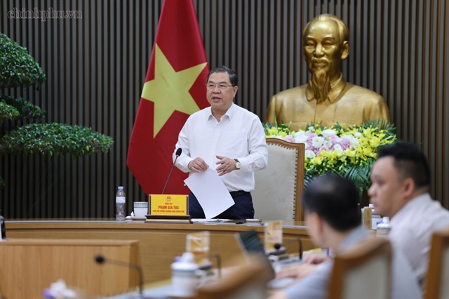 Phó Thủ tướng Thường trực: Nghiên cứu kết nối trực tiếp đường sắt từ sân bay Gia Bình với trung tâm Hà Nội